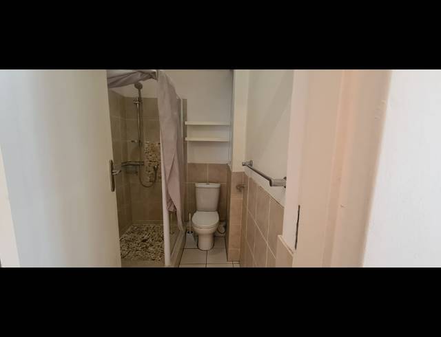 0.5 BEDROOM APARTMENT RENTED IN SEA POINT